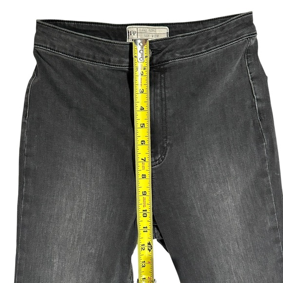 Free People Black Charcoal Grey High Rise Bell Bottom Flare Jeans 27 Retro 70s - Picture 8 of 16